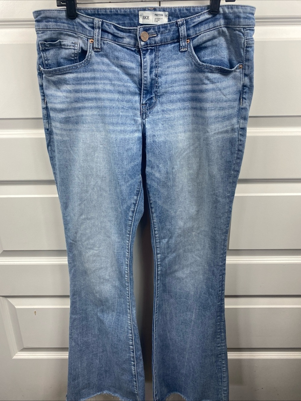BKE Payton Universal Fit Flare Jeans Mens 31x33.5  Mid Rise Distressed Light Was
